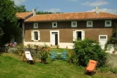 Image de \"Le Cap de Clos\"  gîte pour 6 personnes en piemont pyrénéen