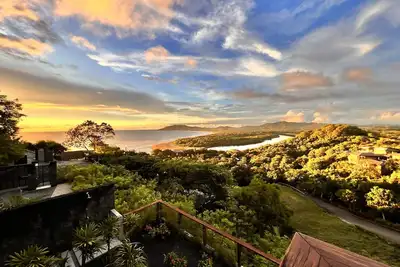 Image de Villa Samsara, vue imprenable Ă distance de marche de Tamarindo