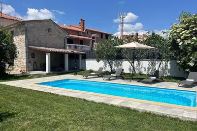Image de Maison de vacances Svetvinčenat pour 1 - 4 personnes avec 2 chambres à coucher - Maison de vacances