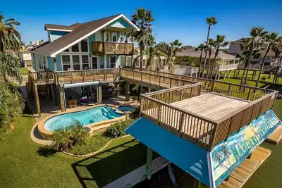 Image de Margaritaville sur la baie: 3 Br / 2. 5 Ba maison à Galveston, pour 8 personnes