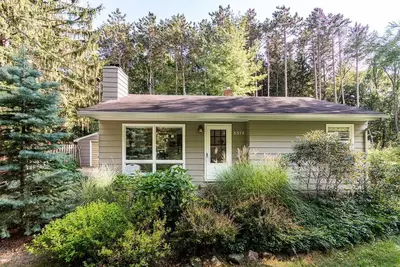 Image de Charmante maison au coeur de Sawyer!