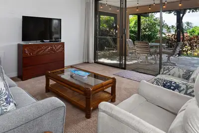 Image de Great Value, Condo de 1 Br au rez-de-chaussée