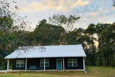 Image de Outdoormen’s Paradise sur le lac Sam Rayburn jouxtant la forêt nationale d'Angelia