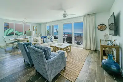 Image de Blu 201 ~ Oceanfront 4br / 3ba, pour 12 personnes, 2019 Brand New Resort!