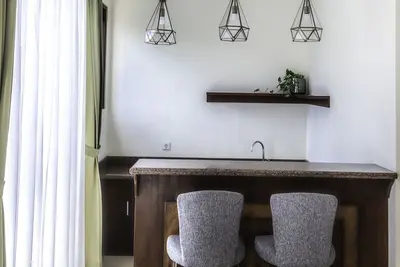 Image de Villa avec trois chambres @ The Rick's Villa