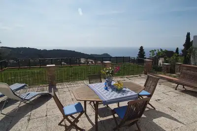 Image de Au calme maison individuelle, une belle vue mer, grande terrasse, chauffage central