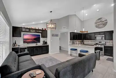 Image de Dog Friendly / Military Friendly 3/3 Upgraded New Home