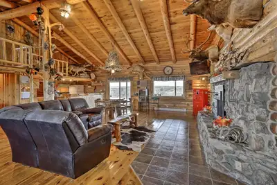 Image de Nouveau! Cabine Belle Fourche personnalisée: retraite en grand groupe