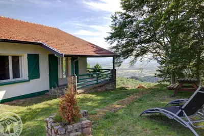Image de Gîte familial avec cheminée, terrasse et jardin - Animaux acceptés
