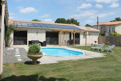 Image de Gite Sud Deux Sevres wifi jacuzzi piscine