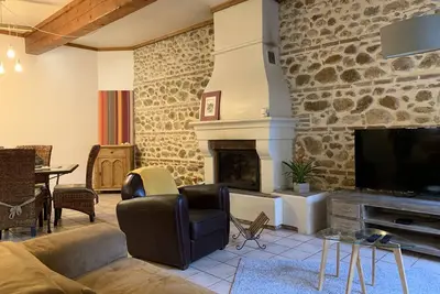 Image de Maison de village avec patio