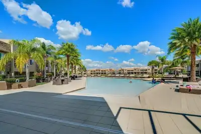 Image de Incroyable 4 chambres Magic Village TownHome