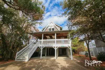 Image de Live Oaks Cottage | Entre les autoroutes | Place Old Nags Head | Nags Head | 12 couchages
