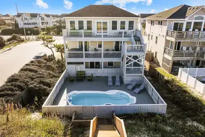Image de Mermaids Den | Oceanfront | Nags Head | 16 couchages