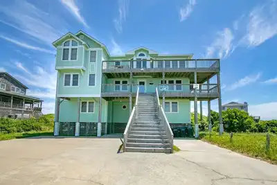 Image de Auberge d'une tête de baleine | South Nags Head | Oceanfront | 8 chambres | 24 couchages