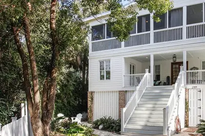 Image de Wave Call - Maison côtière de luxe à l'extrémité sud de Tybee.