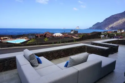 Image de Marsalada. Volcanic Rock House avec une vue imprenable