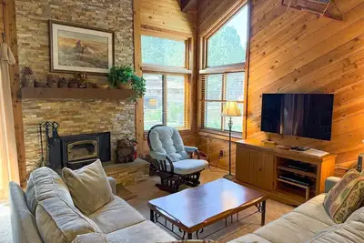 Image de 2 chambres et Loft 2 salle de bains, 8 couchages, WiFi, Condo spacieux Ă deux niveaux, Excellent emplacement, Perfec