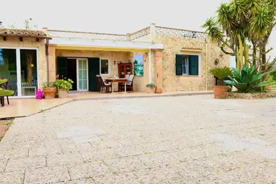 Image de Finca confortable avec piscine et vue sur la montagne
