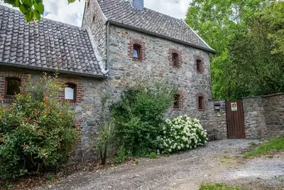 Image de Gîte charmant á Saint-Jean-Sart avec piscine privée et sauna