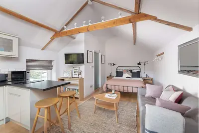 Image de Chalet confortable dans le village près de Bath