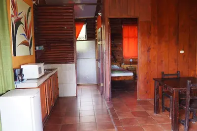 Image de Cabine suprême spéciale pour la famille avec une vue magnifique sur le lac