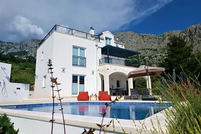 Image de Villa Glory Grande mit Pool
