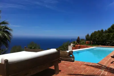 Image de villa de luxe peut Avy 7 chambres, 7 salles de bain, 14 Ă 16 personnes, meilleur coucher de soleil Ibiza