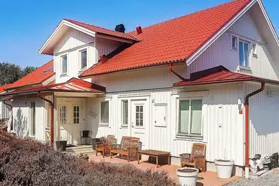 Image de Maison de vacances pour 10 a KLÖVEDAL