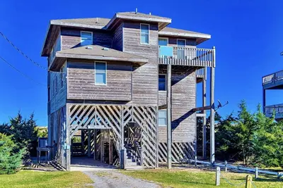 Image de We love “LuSea”! Come and have a great time at our oceanfront home!