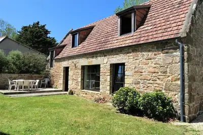 Image de Belle maison bretonne avec Wifi à 800m de la mer à Tregastel