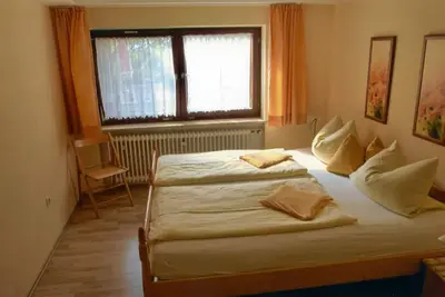 Image de Bedingt-rollstuhlgerechte Ferienwohnung fĂĽr 1-4 Personen