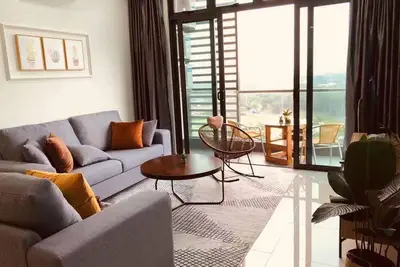 Image de Condo avec vue sur la piscine \/ Près de l'anse Senibong, Mid Valley et Ciq \/ 中文 房东