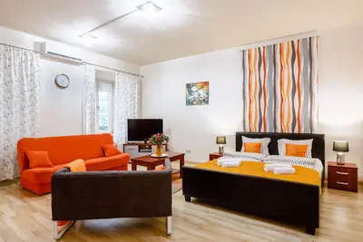 Image de Best Big Old Town Loft Studio