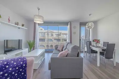 Appartement à 70m de la plage, très central.