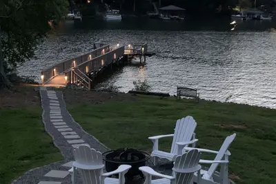 Image de Incroyable Mooresville House sur le lac Norman