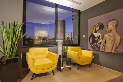 Image de \"Ma Maison Downtown Loft\", À deux pas de l'Acropole et à 1 min du métro