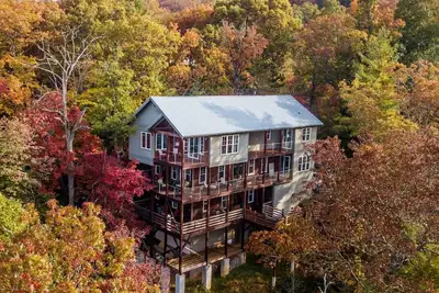 Image de The High Life: Venez vivre Black Mountain & Asheville Ă son meilleur! Une vue imprenable!