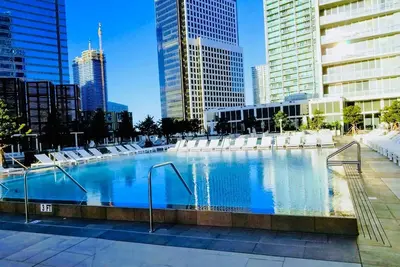 Image de Escapade amusante dans un centre du centre-ville de Miami, condo à côté de l'hôtel W