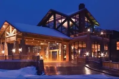 Image de Sleeps 11, Deux histoires, Ski In / Out, 5 étoiles, base de canyons de Pcmr. Du 10 au 17 mars 2018