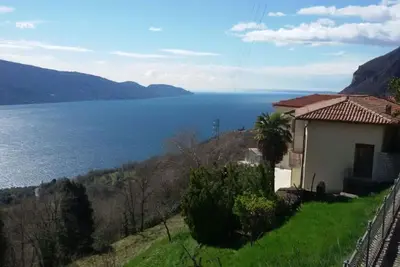 Image de Appartement Armonia avec terrasse et vue imprenable sur le lac