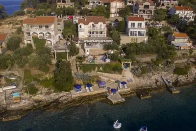 Image de Villa Rosa structure entière