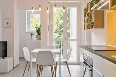 Studio 1 - Carducci Subway House Nouveau!