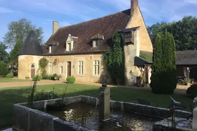 Gite en vallée du Loir, confort, calme et volupté au sein d'un manoir XVème