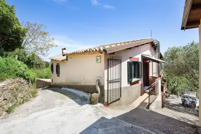 Image de Belle maison de 4 chambres à Ciminà
