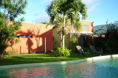 Image de Logement de charme avec piscine, grande terrasse, jardin privé, dans l'Est