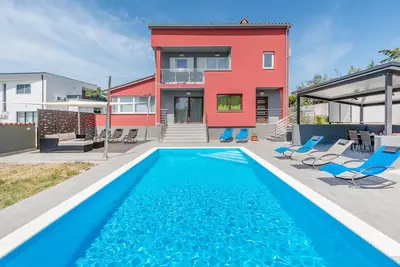 Image de Maison confortable à Pula avec WiFi