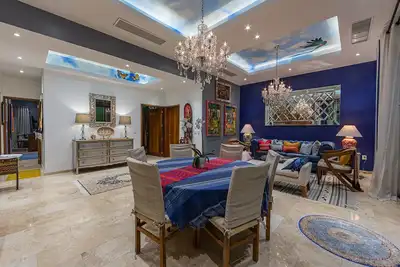 Image de Luxueux condominium de charme