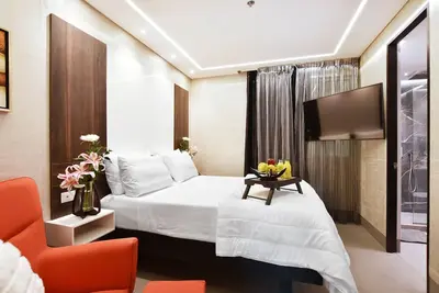 Image de Chambre Simple de Luxe avec Fenêtre