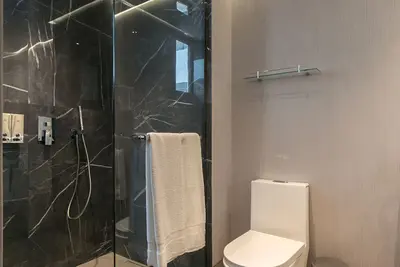 Image de Chambre de luxe avec fenêtre